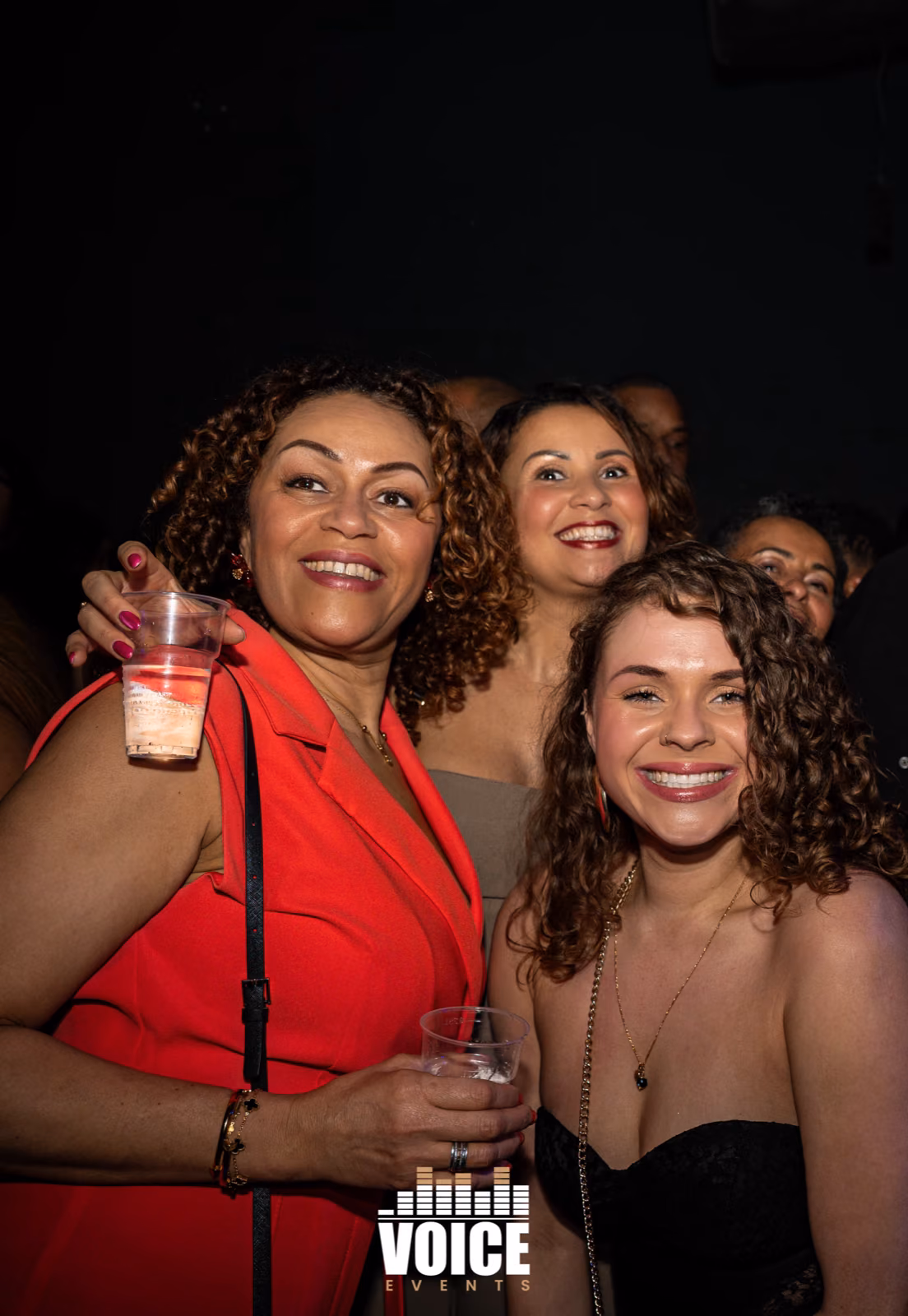 Foto's van Lembra op 27 december